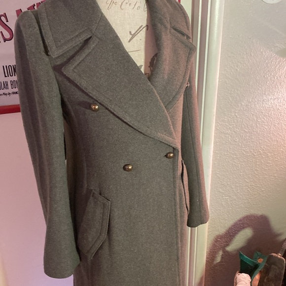 Wool trench coat by Club Monaco in pristine condition. Worn 2x. - Picture 2 of 15